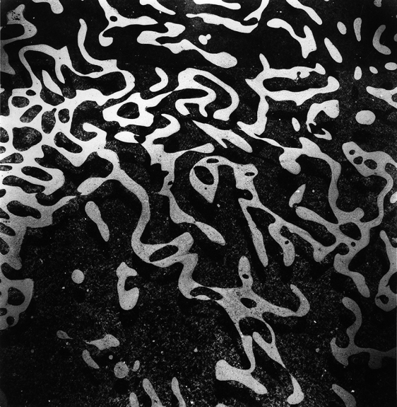 Lucien CLERGUE Hommage à Matisse, Fontaines du Seagram's, New York, 1961, (réf. P152), tirage argentique